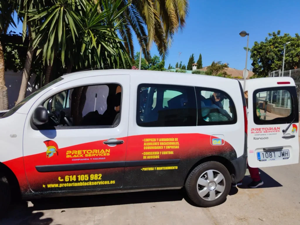 Furgoneta limpieza malaga pretorian black services